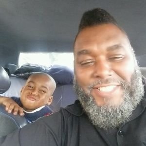 Meet your Posher, Gregory